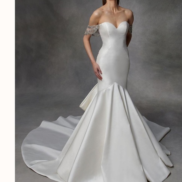 Badgley Mischka -Devina Dress size 4 - Picture 3 of 15